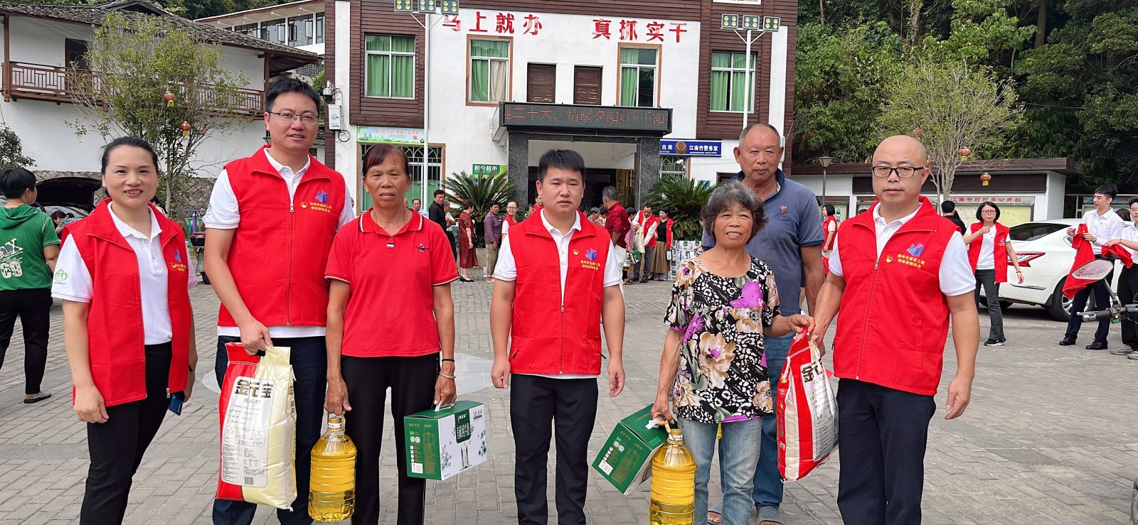 玻璃鋼冷卻塔簡(jiǎn)介,玻璃鋼冷卻塔參數(shù)