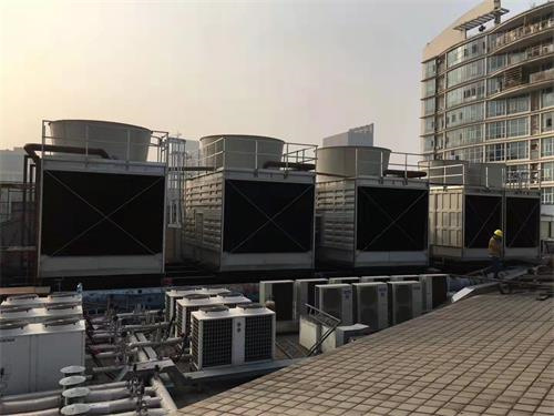 圓形冷卻塔是用時(shí)要定期排污,圓形冷卻塔尺寸對(duì)照表