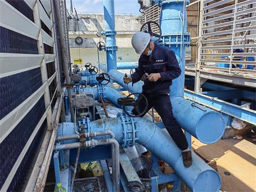 逆流封閉式冷卻塔的十二個設計要點,逆流冷卻塔工作原理