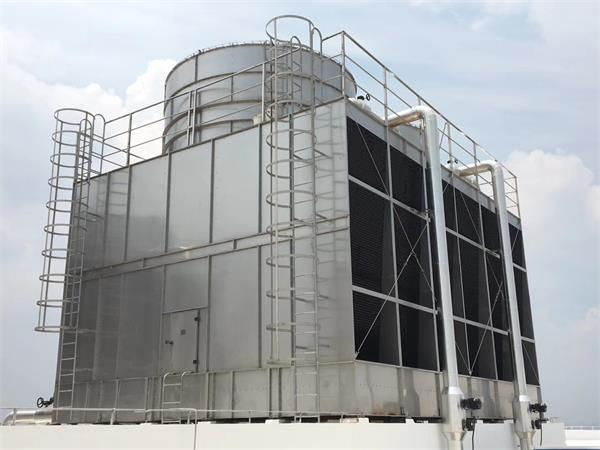 工業(yè)型冷卻塔與空調(diào)型冷卻塔的區(qū)別,工業(yè)冷卻塔的原理是什么?