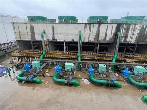 新型節(jié)能冷卻塔與普通冷卻塔的區(qū)別(工業(yè)冷卻塔與普通冷卻塔的區(qū)別)