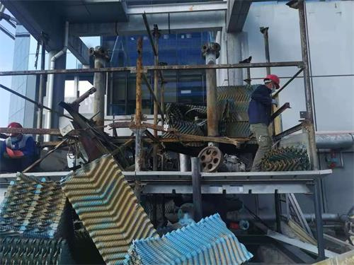 工業(yè)冷卻塔應(yīng)該如何正確選型及維護(hù)方法,工業(yè)冷卻塔安裝過(guò)程