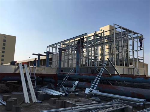 橫流<a href=http://m.188hl.com/tags9_0.html target=_blank class=infotextkey>方形冷卻塔</a>